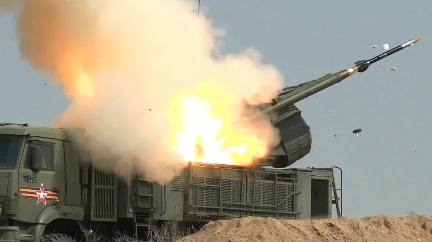 Силы ПВО уничтожили 34 украинских БПЛА над регионами России за три часа