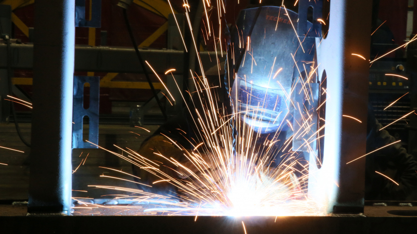 Дефицит кадров: какие профессии наиболее востребованы в РФ в 2026 году