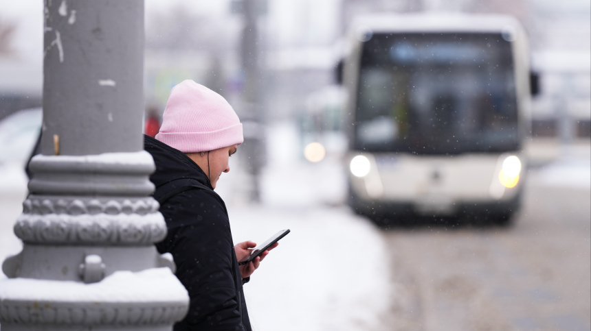 Взлом, слежка и обман: как мошенники зарабатывают на супружеских изменах