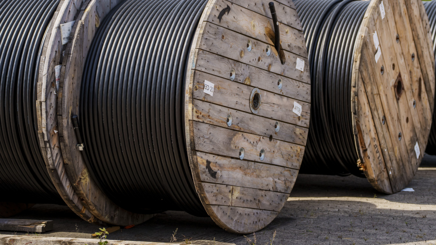 Грабеж на охраняемом объекте: с военной базы Британии вывезли 55 тонн медного кабеля