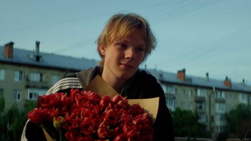 Тепло, радость и весеннее настроение: вышел тизер-трейлер комедии Тюльпаны