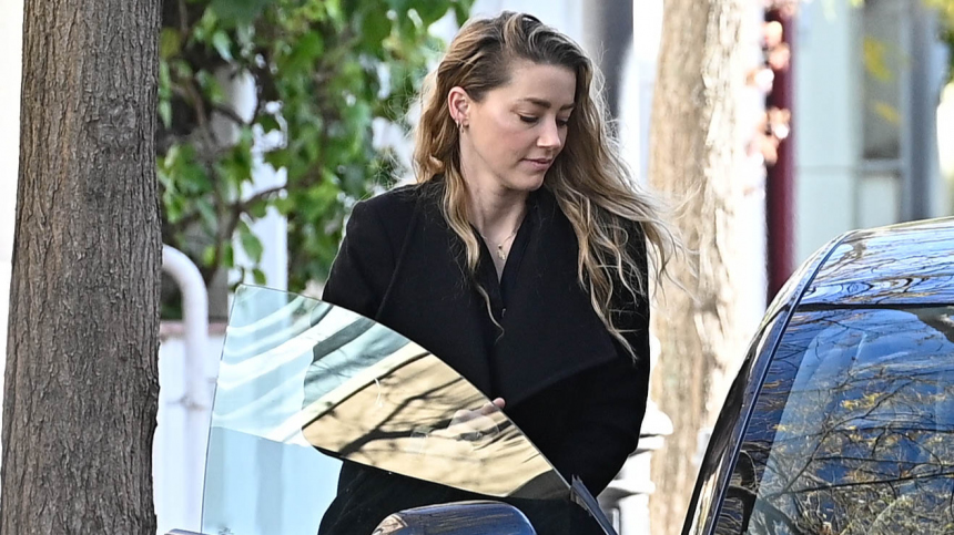 Это не про меня: Эмбер Херд после развода с Джонни Деппом назвала себя жертвой