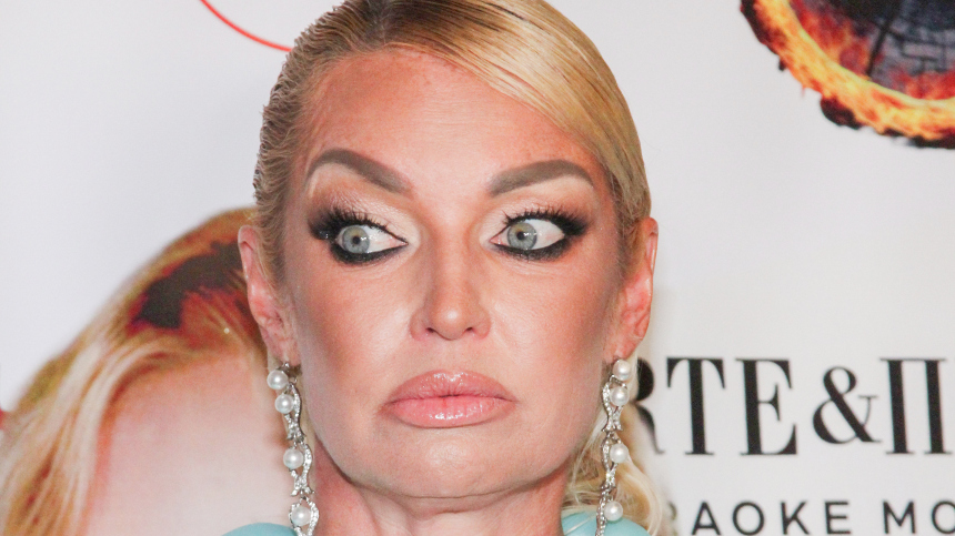 Юбилей со слезами: как Волочкова отметила 50-летие без близких на празднике