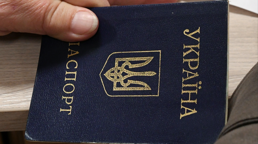 Цифры страшные: депутат Рады о массовом отъезде молодежи с Украины