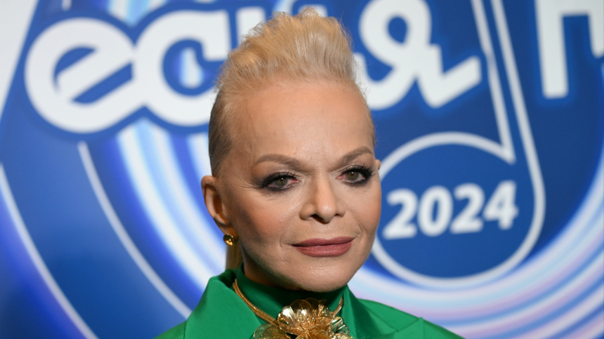 Долина проигнорировала вопросы журналистов перед концертом в Москве