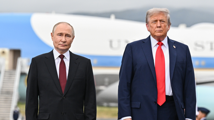 В Белом доме повесили фото Трампа и Путина после саммита на Аляске