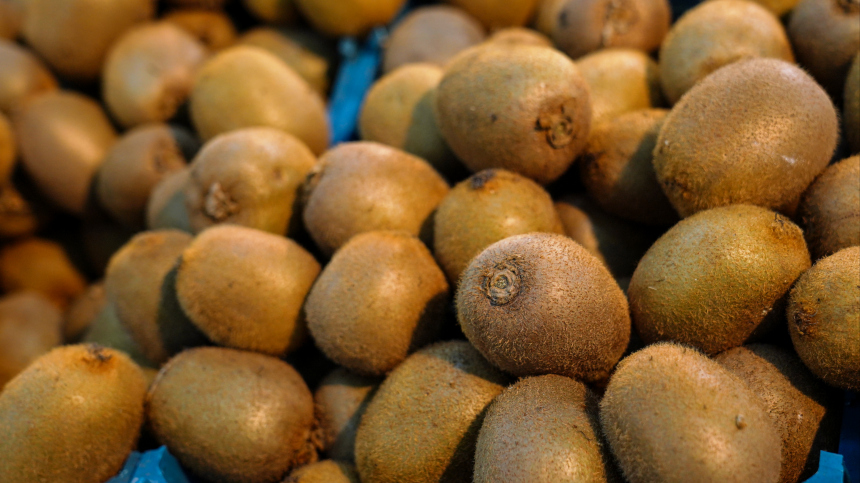 Киви каждый день: чем полезен фрукт и можно ли есть его кожуру