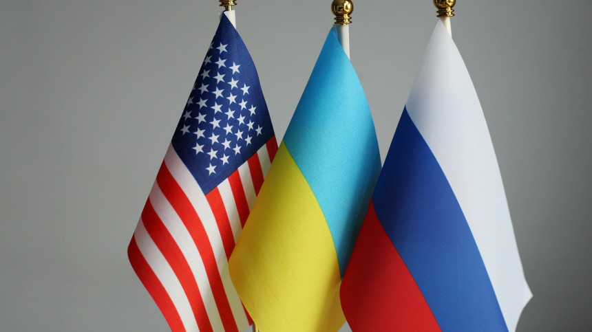 В Кремле прокомментировали отказ Уиткоффа и Кушнера от переговоров по Украине в ОАЭ