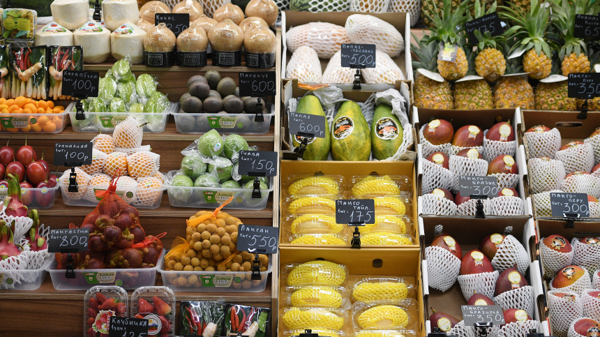 Врач предупредила о рисках заражения вирусом Нипах через экзотические фрукты