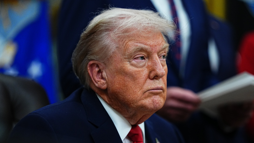 Трамп объявил чрезвычайное положение из-за угрозы со стороны Кубы