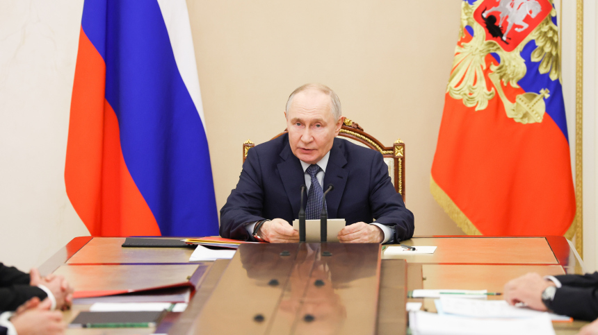 Путин: идущее на экспорт российское вооружение испытано в реальных боевых условиях