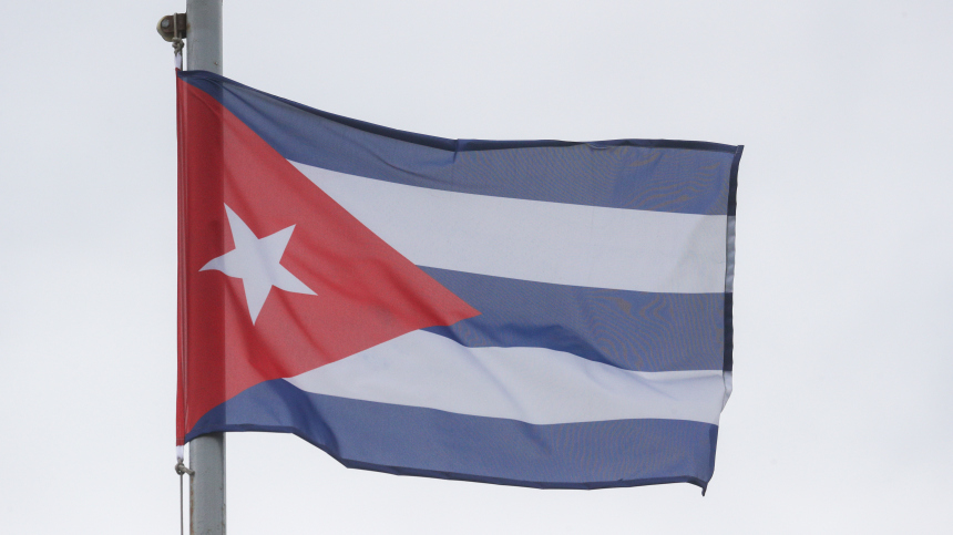 Куба обвинила США в создании угрозы миру и объявила ЧС