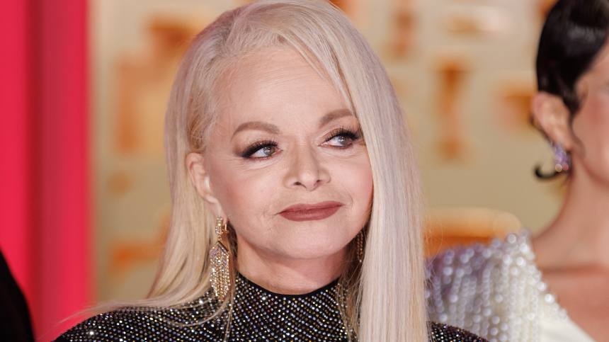 Нездоровый интерес: почему на концертах Долиной усиливаю меры безопасности