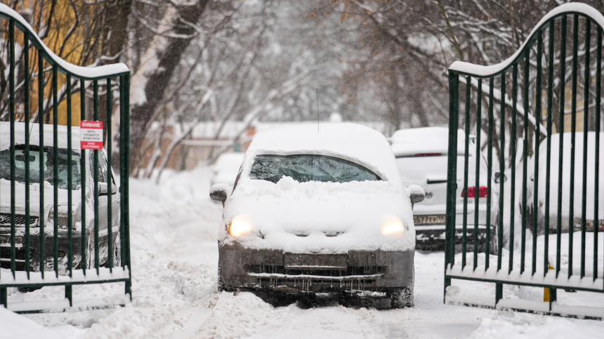 Спасаем машину в холода: как заботиться об автомобильном аккумуляторе зимой