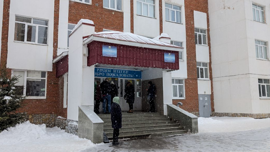 Суд отправил под домашний арест подростка, устроившего стрельбу в уфимской школе