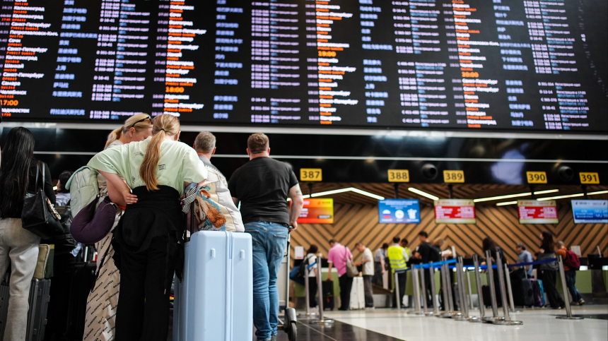 От 70 тысяч рублей: куда недорого съездить за границу весной