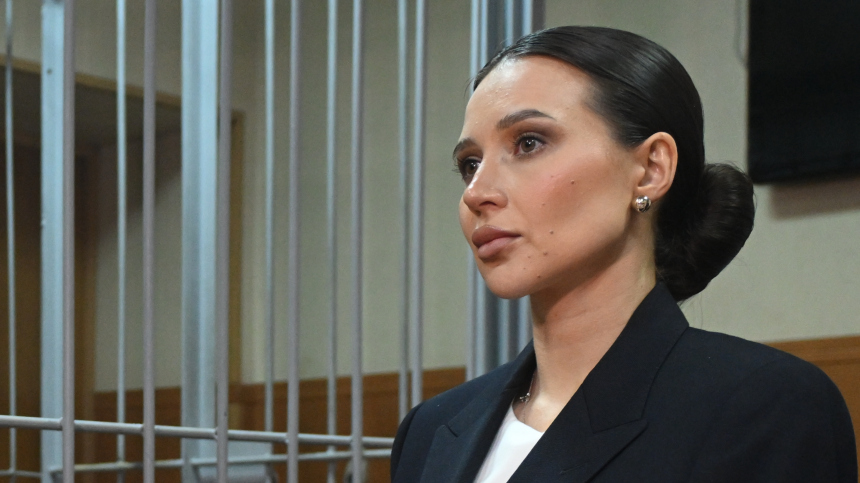 Беременную блогера Лерчек снова госпитализировали из-за сильных болей