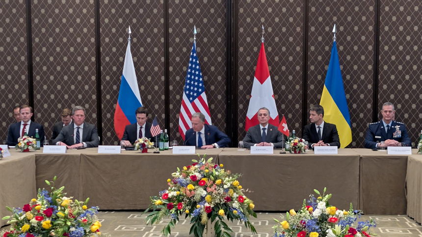 В Женеве начались встречи делегаций России, Украины и США за закрытыми дверями