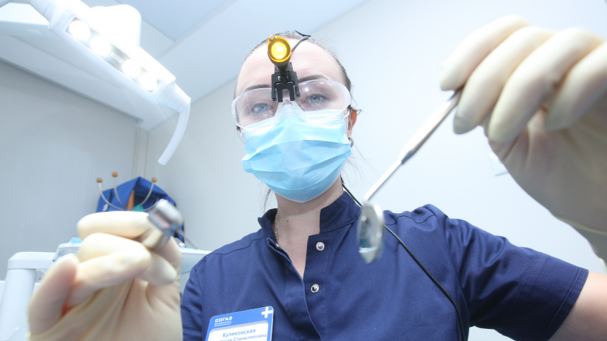 Банда черных зубодеров: почему стоматологи советуют удалять здоровые зубы