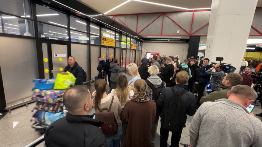 Первые рейсы с Ближнего Востока приземлились в России