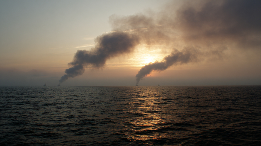 Путин назвал атаку на российский газовоз в Средиземном море террористической