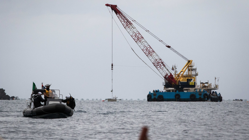 Лодки с протестующими перевернулись у берегов Окинавы