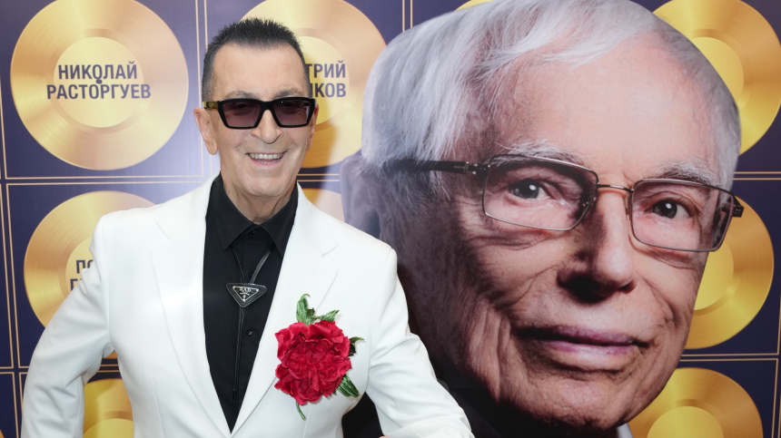 Будет одарен: Буйнов назвал народную любовь главным для артиста