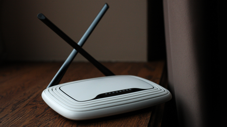 Минцифры опровергло подготовку белых списков для домашнего интернета