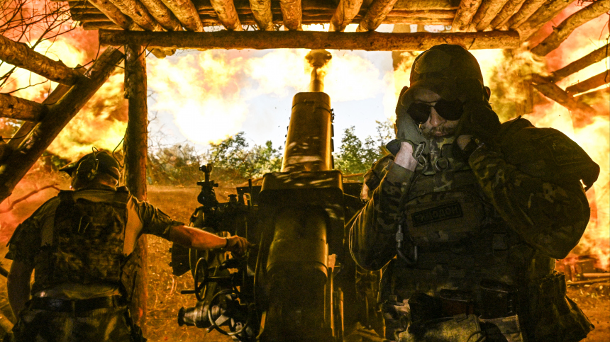 Гаубица Д-30 разгромила вражеский опорный пункт. Лучшее видео из зоны СВО