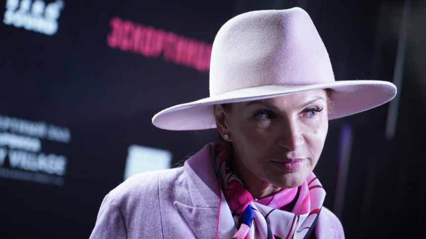 Буду такая, какая есть: Эвелина Бледанс отказалась от косметики