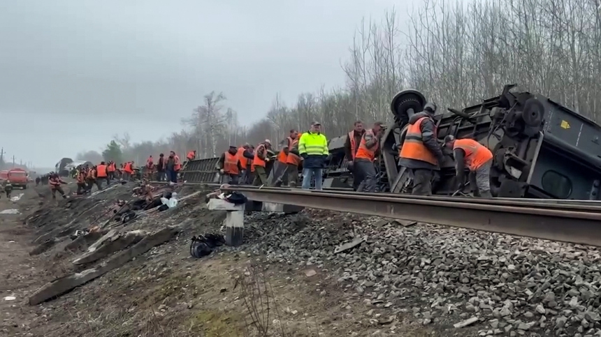 Кружки полетели со стола: пассажиры рассказали о ЧП с поездом Москва Челябинск