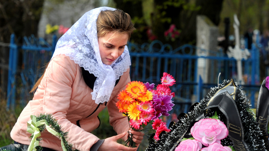 Радоница 2026: что можно и нельзя делать, как правильно поминать усопших и молиться