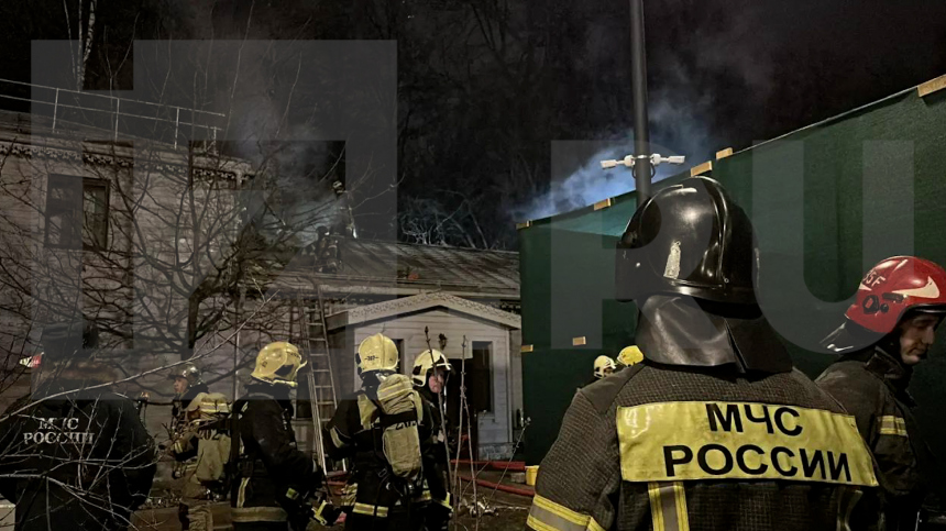 Пожар на территории церкви Святого Тихона Задонского в Москве  первые кадры с места происшествия