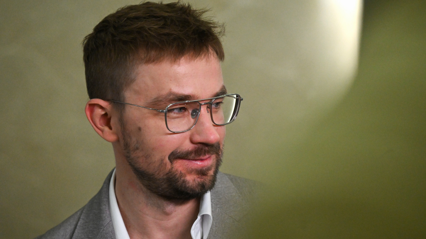 Она догоняет, а я убегаю: Александр Петров о желании заняться режиссурой