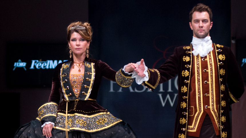 Объясним по-мужски: муж Волковой хотел разобраться с худруком Театра комедии