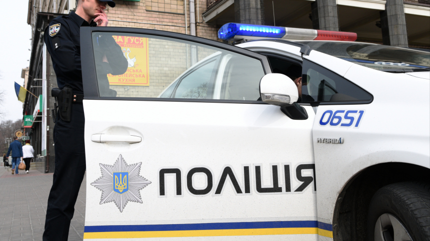 В Киеве неизвестный открыл стрельбу и взял заложников  есть погибшие