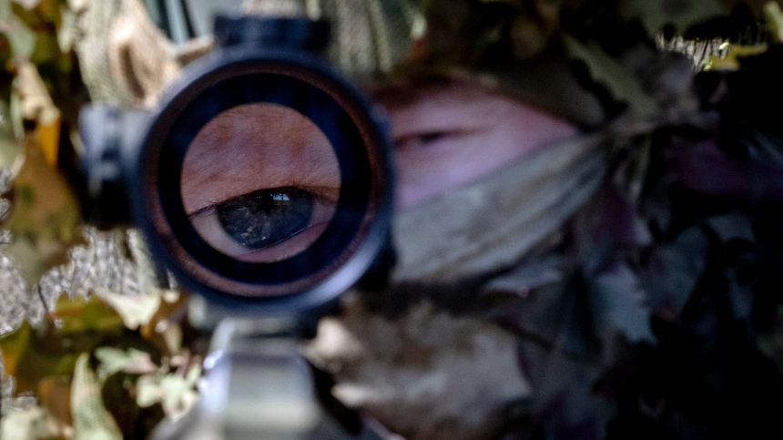 Российские снайперы прикрыли штурмовиков. Лучшее видео из зоны СВО