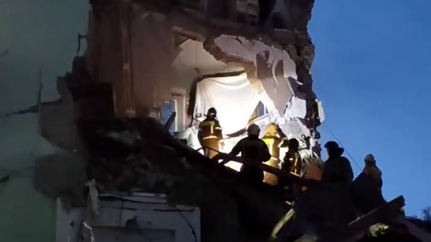 К спасательной операции в Сызрани привлекли более 300 человек и 80 единиц техники