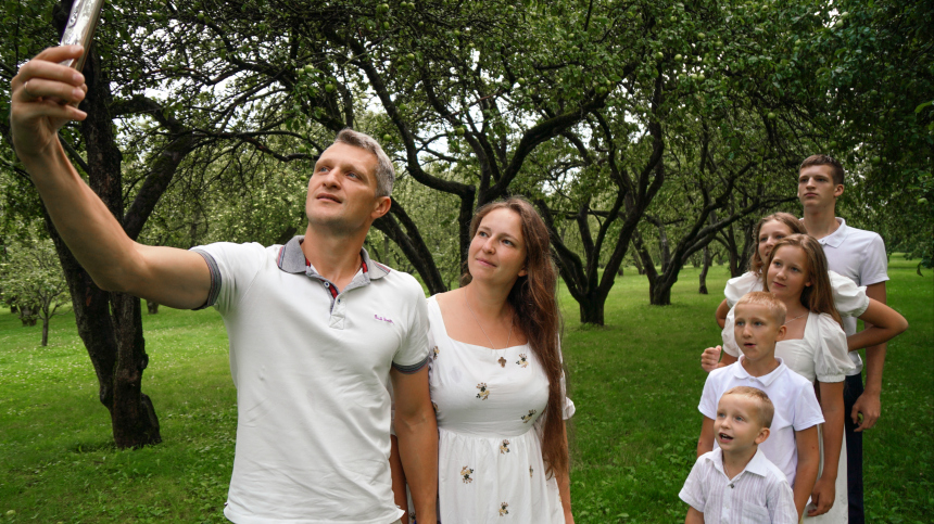 Количество многодетных семей в Москве выросло почти в четыре раза