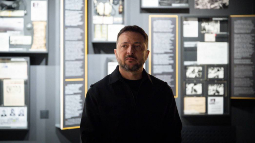 Зеленского заподозрили в ношении каблуков из-за выросшей разнице в росте с Санду