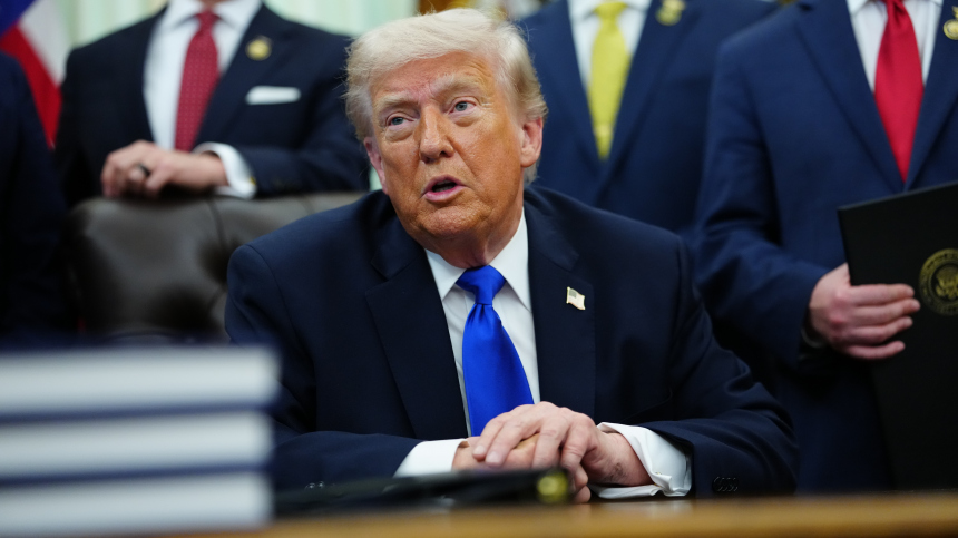 Устроили тотальный хаос: Трамп обрушился с критикой на Европу из-за Украины