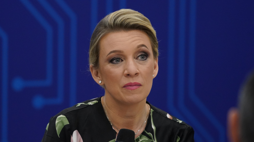 Захарова назвала День Победы священным для своей семьи