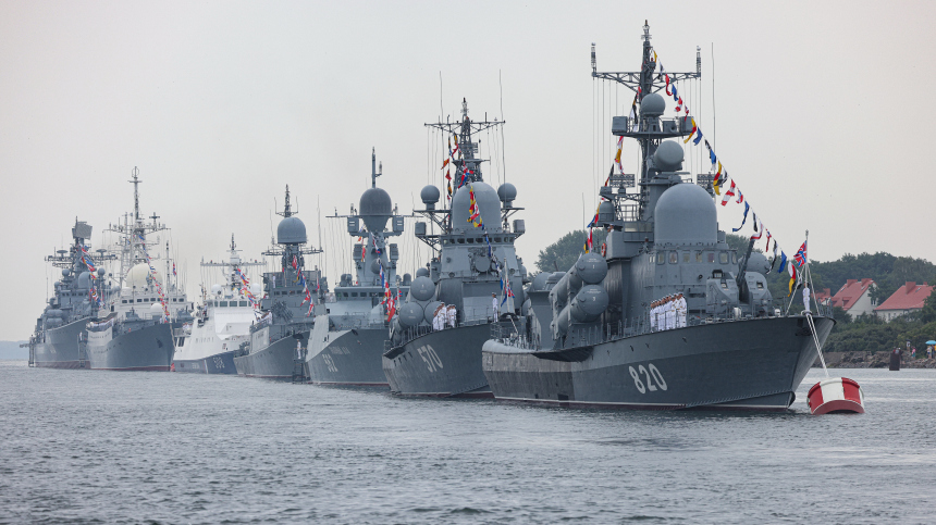 323 года победной истории: в России отмечают День Балтийского флота