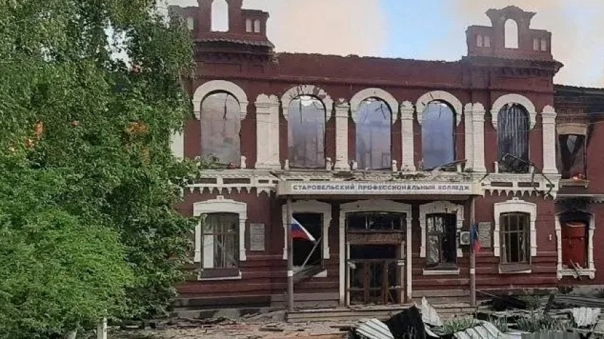 Минпросвещения окажет помощь пострадавшим в общежитии в ЛНР