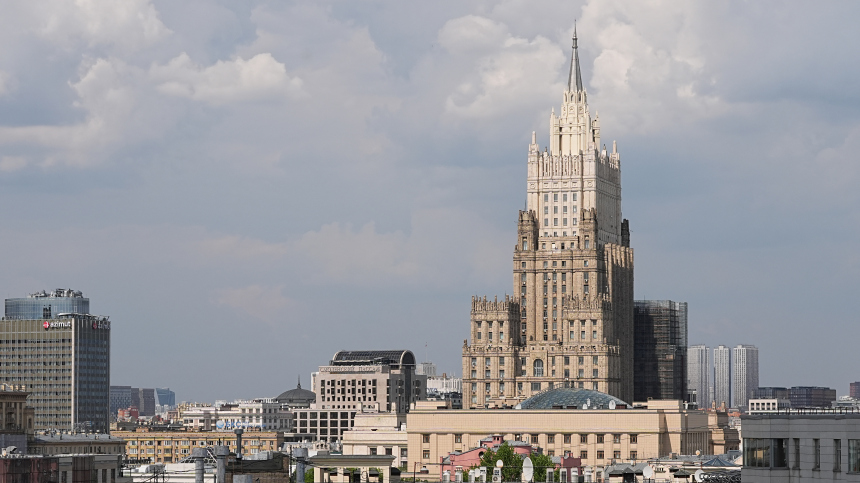 Послы Германии, Франции и Британии прибыли в МИД России