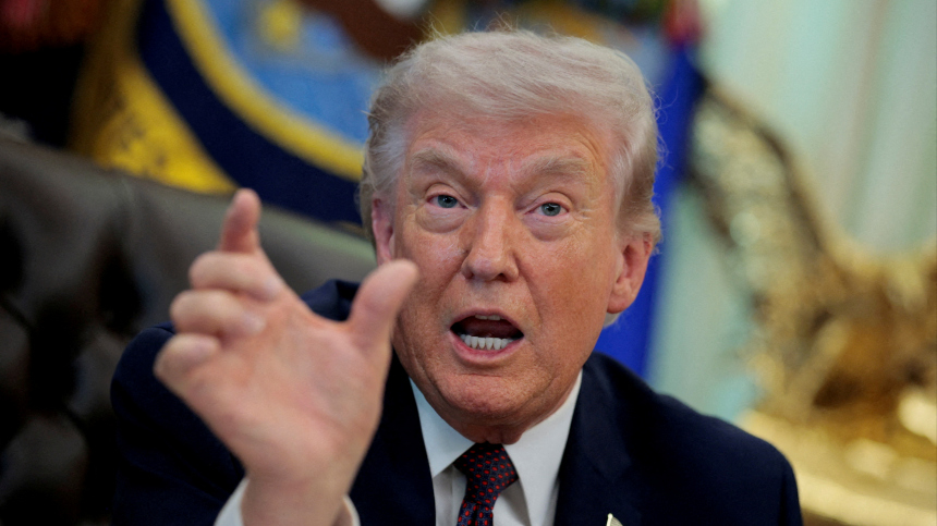 Трамп пообещал дискомбобулировать врагов США