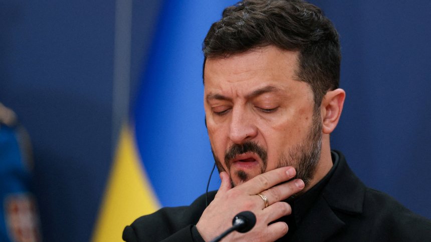 Фанаты Црвены Звезды развернули баннер против визита Зеленского в Сербию