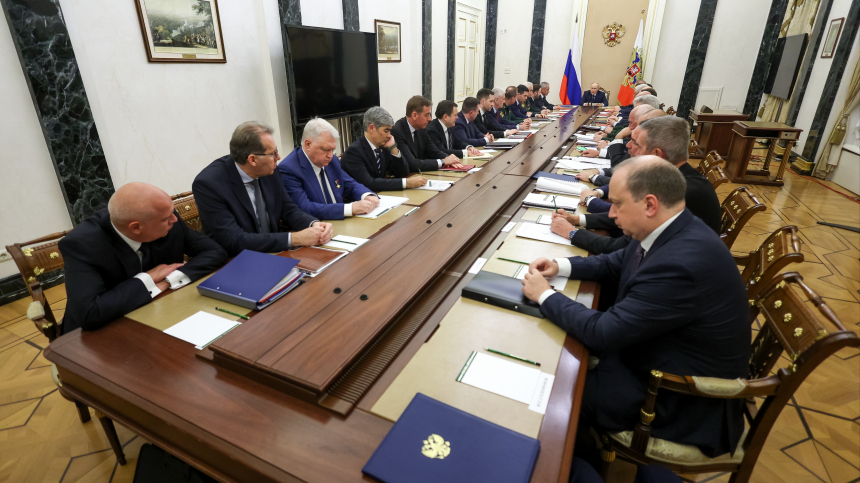 Владимир Путин провел заседание Военно-промышленной комиссии  главные тезисы